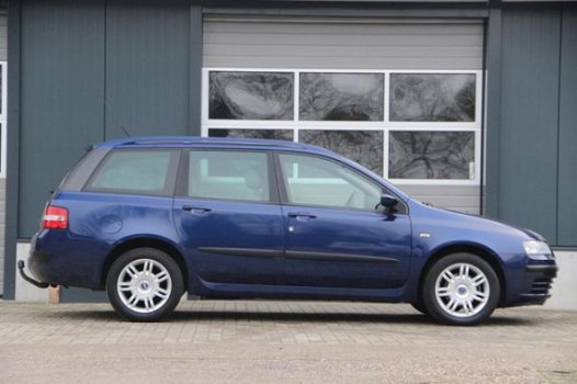 Fiat Stilo Multi Wagon - 1.6 16V ACTIVE PLUS AIRCO TREKHAAK APK NIEUW - 1