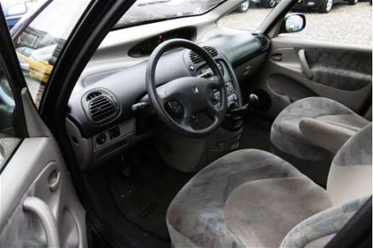 Citroën Xsara Picasso - 1.8i-16V AIRCO/LMVELG/APK 11-2020 - 1