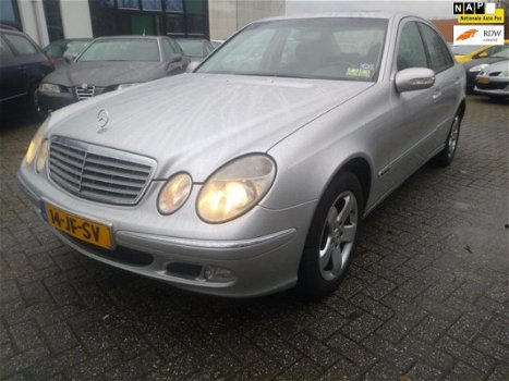 Mercedes-Benz E-klasse - 270 CDI Avantgarde ZO INGERUILD DUS ZO WEG PRIJS ALTIJD VOLOP KEUZE MEER TY - 1