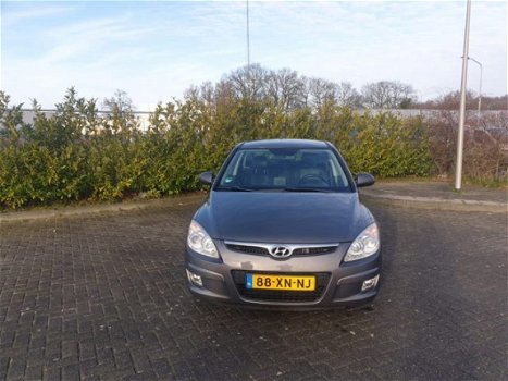 Hyundai i30 - 1.6 CRDi i-Catcher Nieuwstaat Bomvol Apk 8-2020 - 1