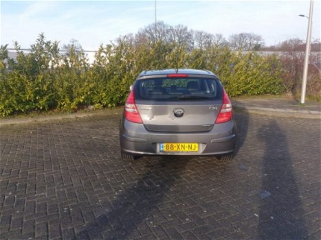 Hyundai i30 - 1.6 CRDi i-Catcher Nieuwstaat Bomvol Apk 8-2020 - 1