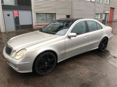 Mercedes-Benz E-klasse - 320 Avantgarde volle auto - 1