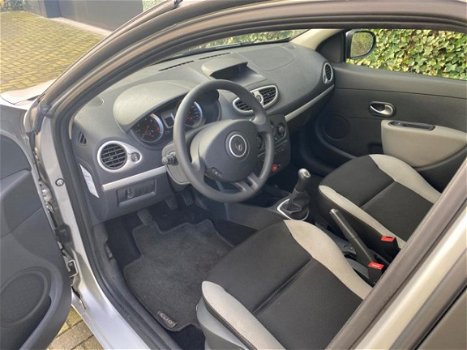 Renault Clio - 1.2 Authentique |2012|AIRCO|PDC|CRUISE - 1