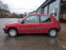 Peugeot 106 - 1.1 XTX APK tot 07-2020 Rijdt en schakelt goed Inruil Koopje