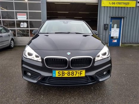 BMW 2-serie Active Tourer - 218d Luxury Nieuwstaat Uniek lage kmstand Nwe apk - 1