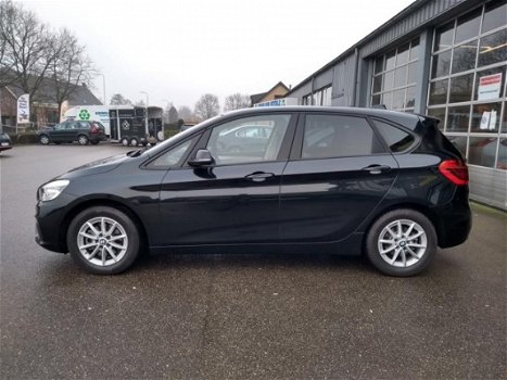 BMW 2-serie Active Tourer - 218d Luxury Nieuwstaat Uniek lage kmstand Nwe apk - 1