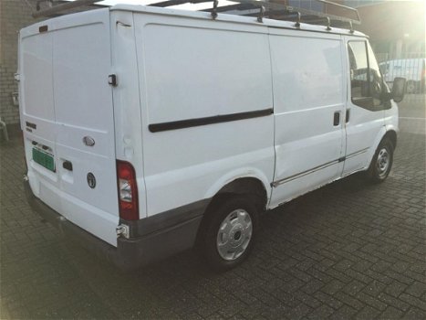 Ford Transit - 300S 2.2 TDCI 2 x Ford - 1