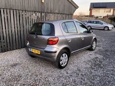 Toyota Yaris - 1.3 VVT-i Idols | Radio / CD | Stuurbekrachtiging | met NAP en APK tot 02-03-2021