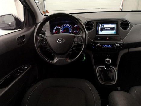 Hyundai i10 - | navigatie | climate control | cruise control | LED-dagrijverlichting - 1