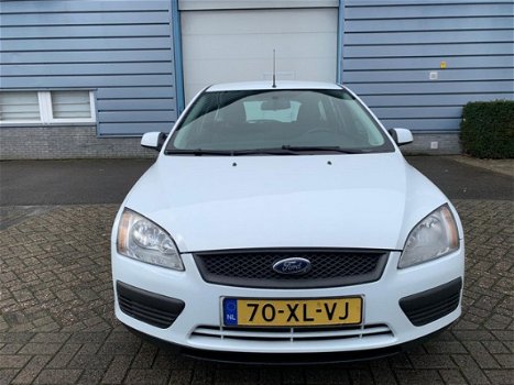 Ford Focus Wagon - 1.6 TDCI Trend ✅NAP, AIRCO, CRUISE, 2XSLEUTELS, - 1