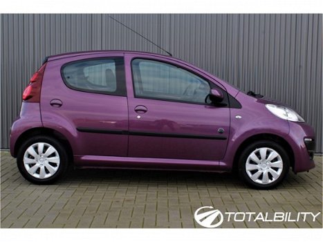 Peugeot 107 - 1.0 Envy - 1