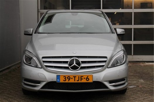 Mercedes-Benz B-klasse - 180 Ambition/Xenon/Navi/Cruise/Pts/Airco/Trekhaak/17 inch - 1