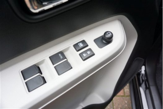 Suzuki Ignis - 1.2 Smart Hybrid Stijl Infotainmentsysteem, LED, Key-less entry - 1