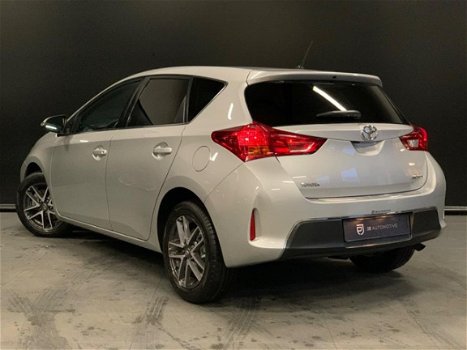 Toyota Auris - 1.3 Trend , Clima, Cam, Bluetooth, Led, Private Glas, Multi stuur - 1