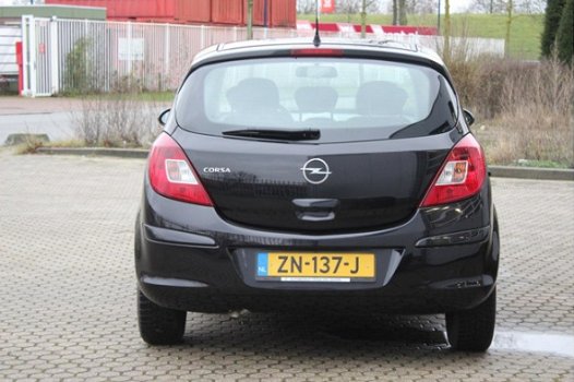 Opel Corsa - 1.2-16V Cosmo | Airco - Dealer onderhouden - Nette auto - 1