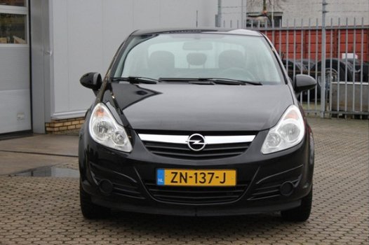 Opel Corsa - 1.2-16V Cosmo | Airco - Dealer onderhouden - Nette auto - 1