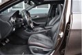 Mercedes-Benz A-klasse - 180 AMG / NIGHT / PANO / XENON / CAMERA / NAVI / NL AUTO / NAP - 1 - Thumbnail