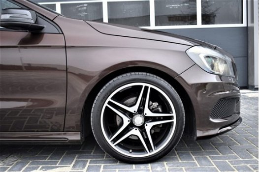 Mercedes-Benz A-klasse - 180 AMG / NIGHT / PANO / XENON / CAMERA / NAVI / NL AUTO / NAP - 1