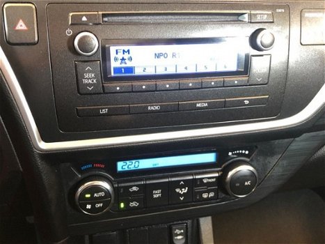 Toyota Auris - 1.3 VVT-i Now | Climate control | Cruise | Aux | - 1