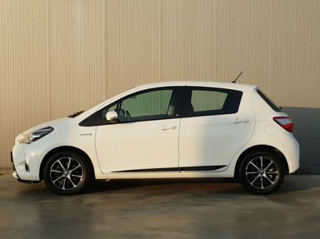 Toyota Yaris - 1.5 Hybrid Active | Automaat | lichtmetaal | Bluetooth | - 1