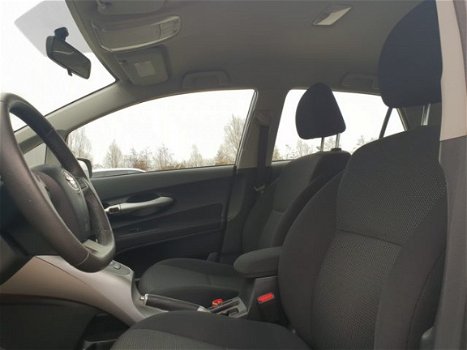 Toyota Auris - 1.8 Full Hybrid Business | Automaat | Cruise | Navigatie | Camera achter | - 1
