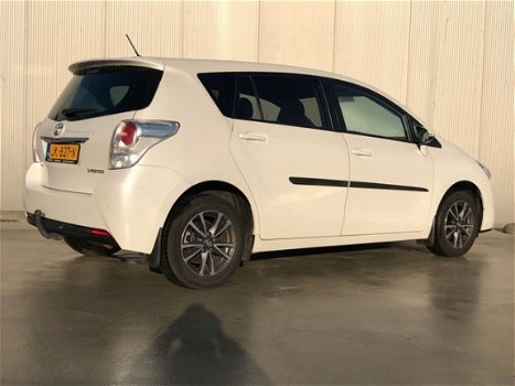 Toyota Verso - 1.8 VVT-i Business Titanium | Navigatie | Climate control | Cruise | - 1