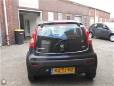 Peugeot 107 - - 1.0-12V XR