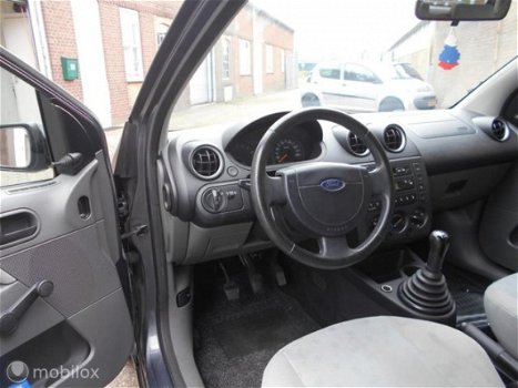 Ford Fiesta - - 1.3 Ambiente - 1