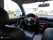 Seat Leon - - 1.8-20V Sport Automaat Leer Airco ( Inruil mogelijk ')