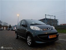 Peugeot 107 - - 1.0-12V XS ( inruil mogelijk )