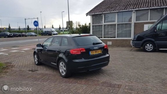 Audi A3 Sportback - - 2.0 TDI Attraction Pro Line Business - 1