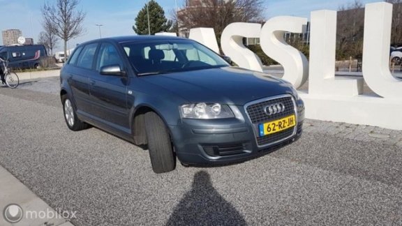 Audi A3 Sportback - - 1.6 Ambiente Pro Line Automaat ( INRUIL MOGELIJK ) - 1