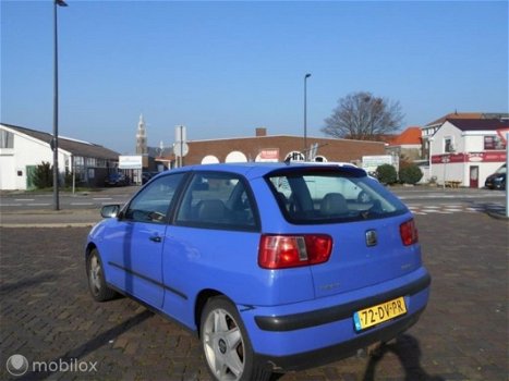 Seat Ibiza - - 1.4 Stella Starten en rijden - 1