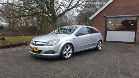 Opel Astra GTC - 1.6 Sport - 1