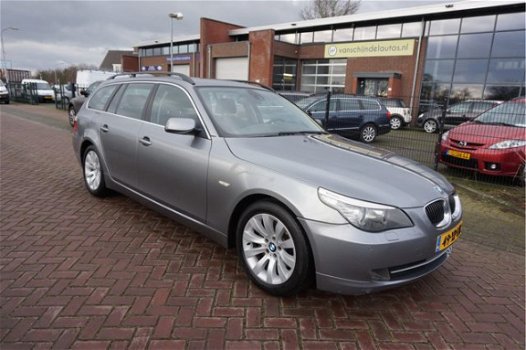 BMW 5-serie Touring - 523i 191pk 6 CILINDER AUTOMAAT NL AUTO DEALER ONDERHOUDEN NAVI CRUISE CLIMA BL - 1