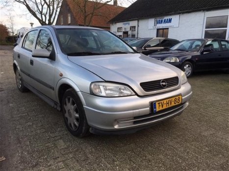 Opel Astra - 1.6-16V Club Automaat, 5 deurs - 1