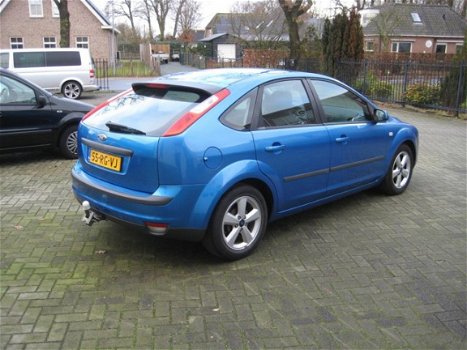 Ford Focus - 1.6-16V First Edition - 1