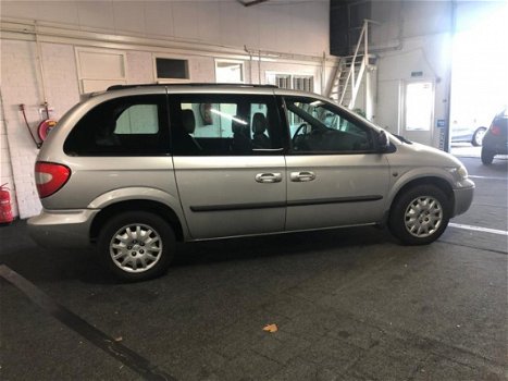 Chrysler Voyager - 2.4i 16V SE Automaat - 1