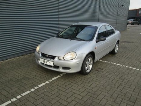 Chrysler Neon - 2.0i-16V LE 1e eigenaars auto in nieuwstaat goed onderhouden leuk voor de liefhebber - 1