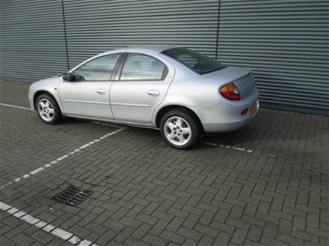 Chrysler Neon - 2.0i-16V LE 1e eigenaars auto in nieuwstaat goed onderhouden leuk voor de liefhebber - 1