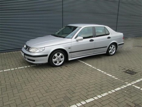 Saab 9-5 - 2.0t nieuwe apk tot 08.01.2021 zeer nette auto met boekjes staat voor scherpe meeneem pri - 1