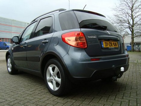 Suzuki SX4 - 1.6 SHOGUN MPV HOGE INSTAP AIRCO CARKIT DAKRAIL LICHTMETALEN VELGEN TREKHAAK - 1