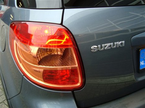 Suzuki SX4 - 1.6 SHOGUN MPV HOGE INSTAP AIRCO CARKIT DAKRAIL LICHTMETALEN VELGEN TREKHAAK - 1