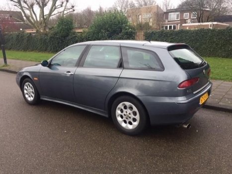 Alfa Romeo 156 Sportwagon - 2.0 JTS Distinctive -Airco-km 126.481 nap✔-Nieuwe APK-✔ - 1