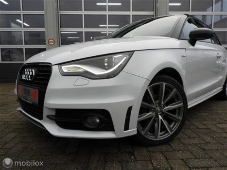 Audi A1 - 1.2 TFSI S-line LED / XENON - 1