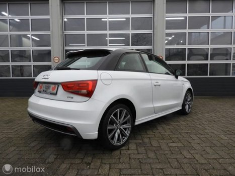 Audi A1 - 1.2 TFSI S-line LED / XENON - 1