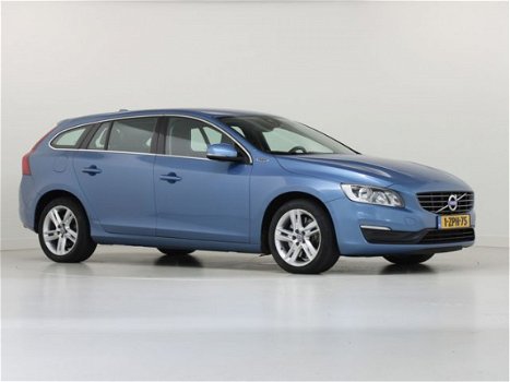 Volvo V60 - 2.4 D6 AWD Plug-in Hybrid Momentum - Excl. BTW - 1