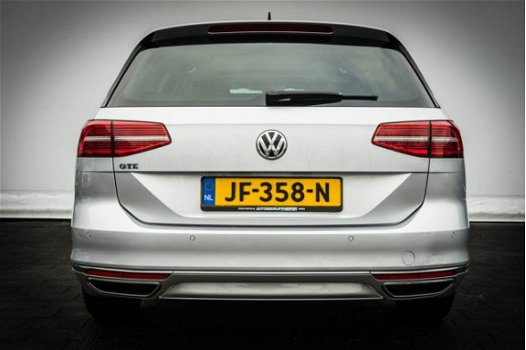 Volkswagen Passat Variant - 1.4 TSI GTE Panoramadak/ Ex btw/ Discover Pro navigatie/ Ergo stoel/ Ful - 1