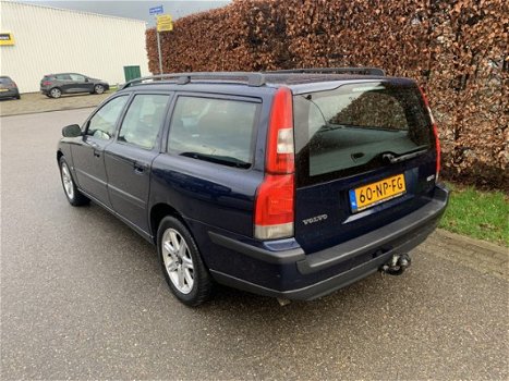 Volvo V70 - 2.4 Comfort Line NAVI - 1