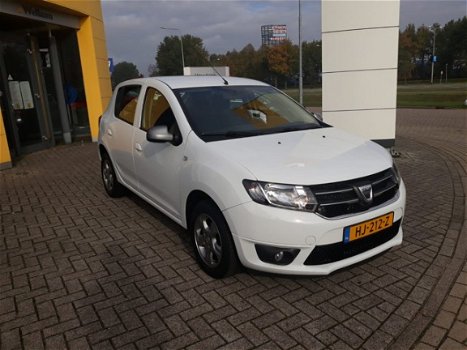 Dacia Sandero - TCe 90 10th Anniversary | 1e Eigenaar | Airco | Cruise Control - 1